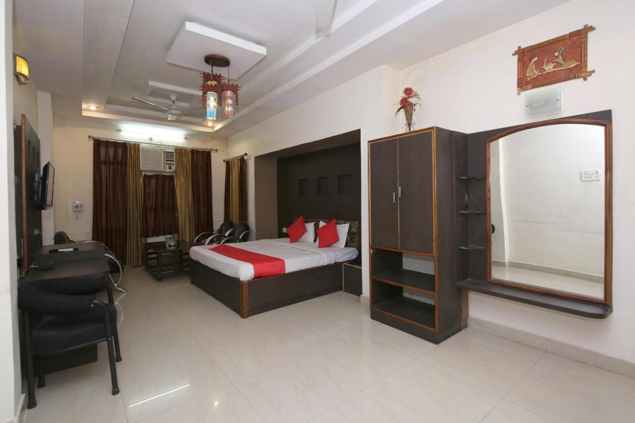 Oyo Hotel Shubhkamna Jabalpur Buitenkant foto