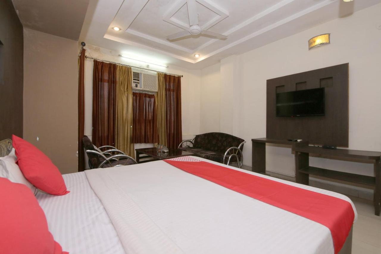Oyo Hotel Shubhkamna Jabalpur Buitenkant foto