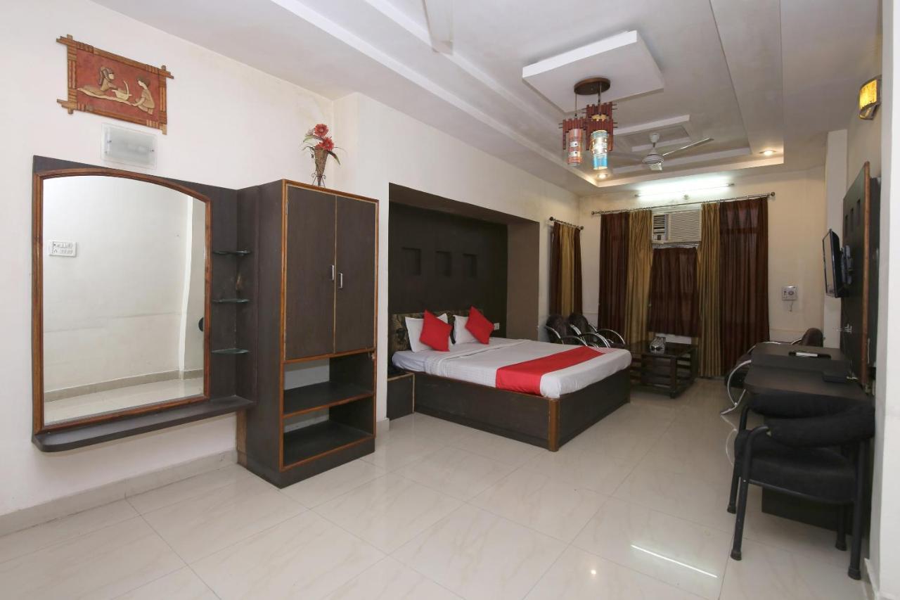 Oyo Hotel Shubhkamna Jabalpur Buitenkant foto