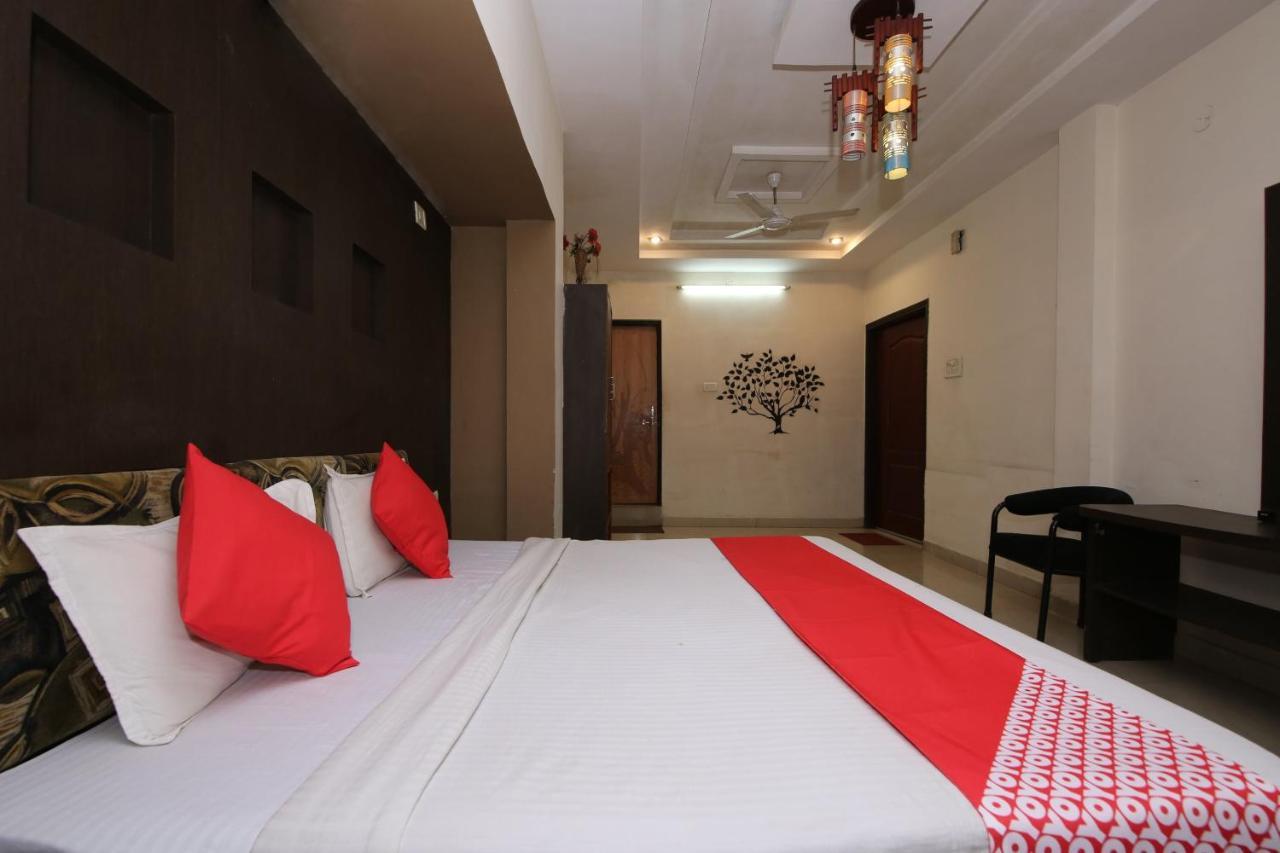 Oyo Hotel Shubhkamna Jabalpur Buitenkant foto