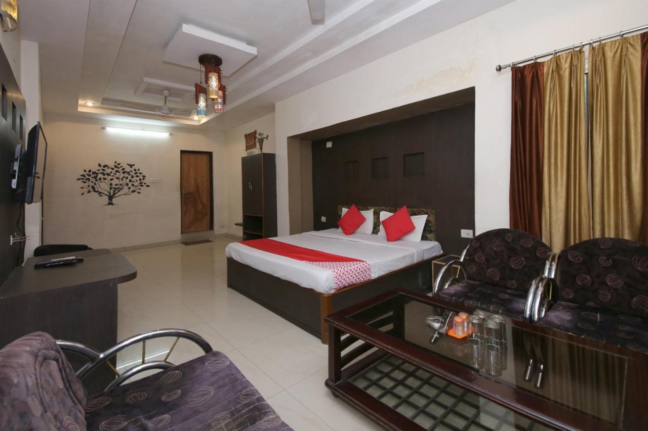 Oyo Hotel Shubhkamna Jabalpur Buitenkant foto