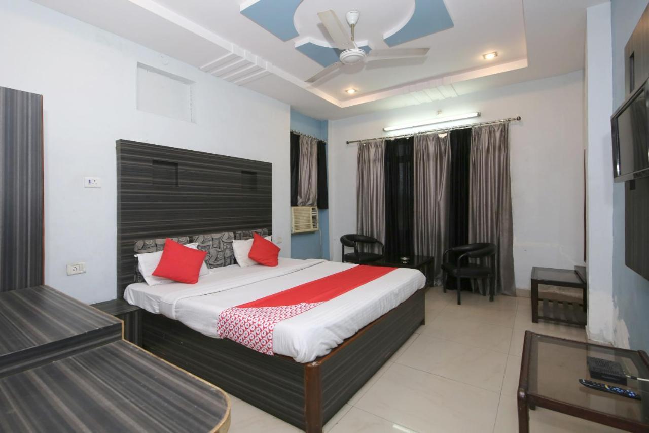 Oyo Hotel Shubhkamna Jabalpur Buitenkant foto