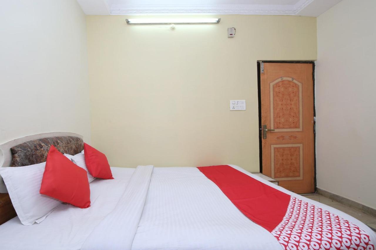 Oyo Hotel Shubhkamna Jabalpur Buitenkant foto