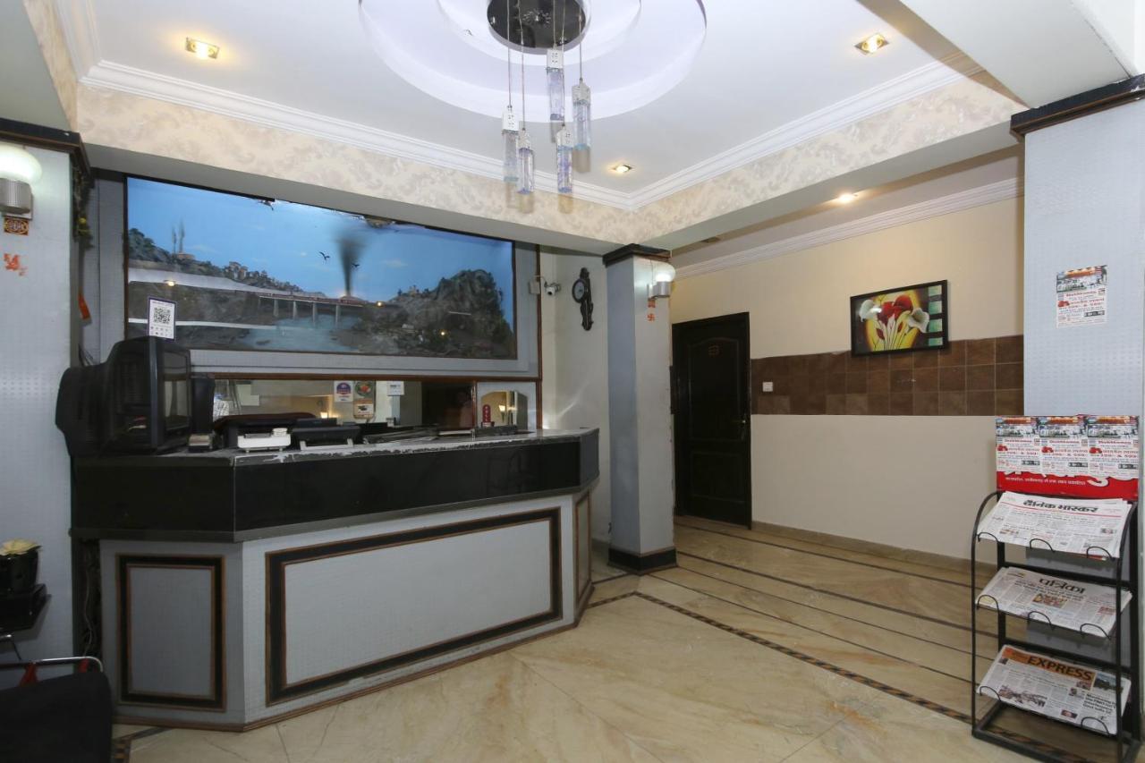 Oyo Hotel Shubhkamna Jabalpur Buitenkant foto
