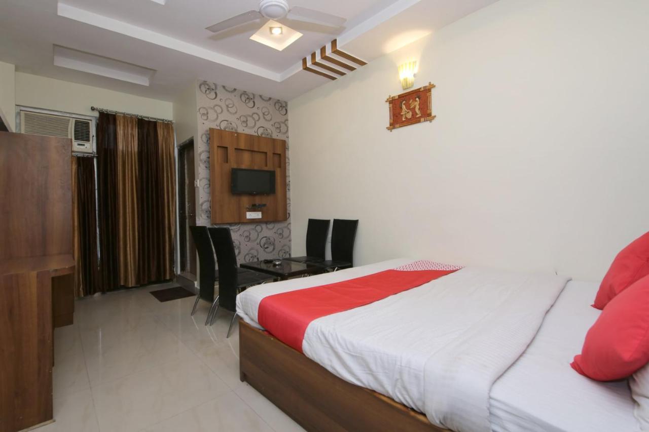 Oyo Hotel Shubhkamna Jabalpur Buitenkant foto