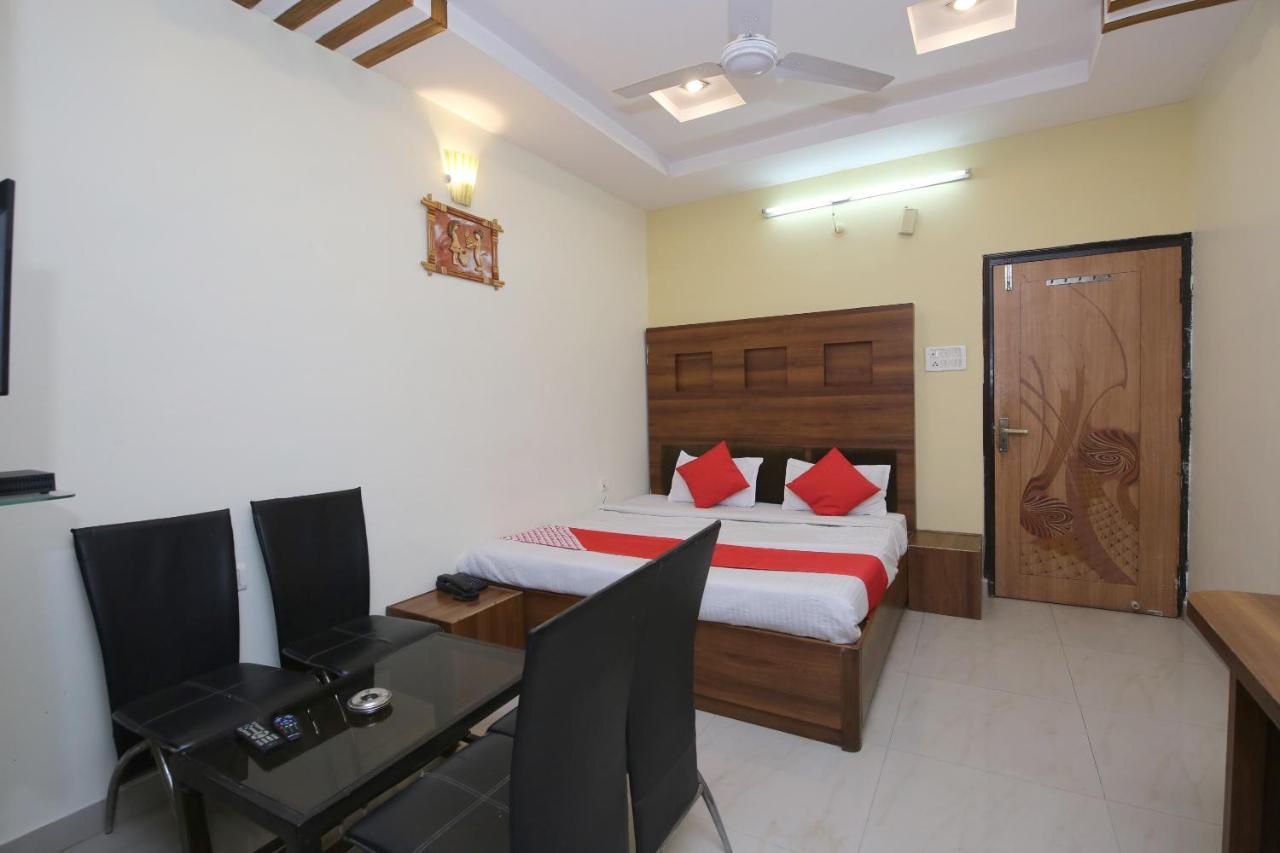Oyo Hotel Shubhkamna Jabalpur Buitenkant foto