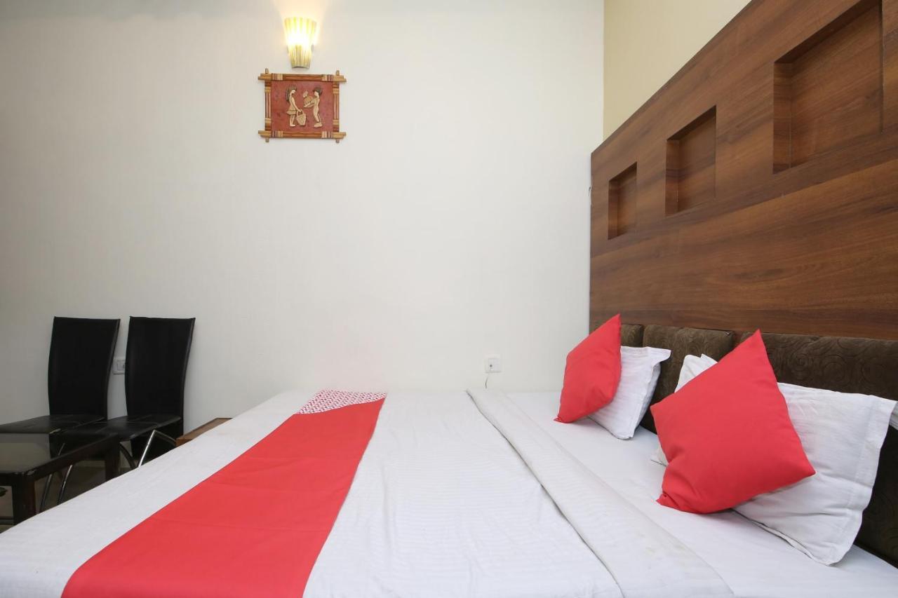 Oyo Hotel Shubhkamna Jabalpur Buitenkant foto